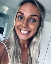 Lucia Byrne's Instagram, Twitter & Facebook