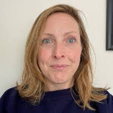 Vicky Willett's Instagram, Twitter & Facebook