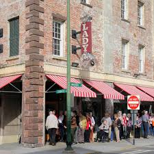 Former Food Network Star Paula Deen Closes 2 Popular Restaurants Without  Warning