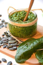 Pesto D Epinards Aux Graines De Courge Et Au Comte Les Recettes De Juliette Recette Pesto Pesto D Epinard Recettes De Cuisine