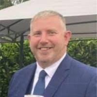 Robert Cutts's Instagram, Twitter & Facebook