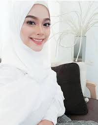 Sekitar majlis pernikahan jep dan sari yanti bersama rakan artis 25 february 2017. Walaupun Tanpa 1 Tiub Fallopian Sari Yanti Terkejut Mampu Hamil Lagi Dah Rezeki Namanya Kan Nona