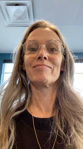 Love never ends. , Dianne Loewen: July 17, 1945