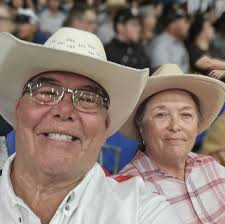 What tire is recommended for Victory Cross Country?