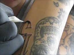 375 x 500 jpeg 96 кб. How To Adjust Set A Tattoo Machine Also Tattooing Myself The Number 13 Youtube
