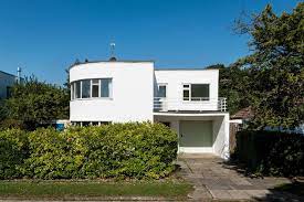 Collection by the shoppes at sandy run. Amazing Art Deco Houses For Sale Loveproperty Com