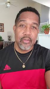 Kelvin Myles's Instagram, Twitter & Facebook