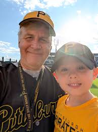 Rushed into a sportsbar in San Dimas. Ordered wings only to realize  #dodgers play tomorrow