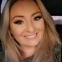 Sarah Helmer's Instagram, Twitter & Facebook