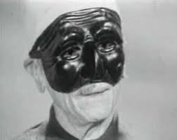 Grande commediografo e attore di vaglia eduardo de filippo nacque il 24 maggio 1900 a napoli, in via giovanni bausan, da luisa de filippo e da eduardo scarpetta. Eduardo De Filippo Pulcinella Commedia Youtube Arte