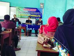 Download file dokumen 1 kurikulum 2013 jenjang smp/mts terbaru. Workshop Penyusunan Buku 1 Kurikulum 2013 Tahun Ajaran 2019 2020 Karyaku