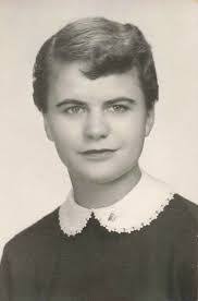 Hallie Logan's Instagram, Twitter & Facebook