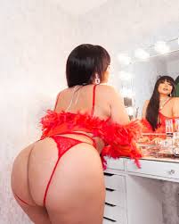 Passion Jonesz - Free pics, galleries & more at Babepedia