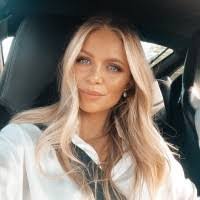 Tiffany Ling's Instagram, Twitter & Facebook