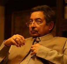 Mallika Dua's father Vinod Dua abuses Akshay Kumar, calls him 'cretin'