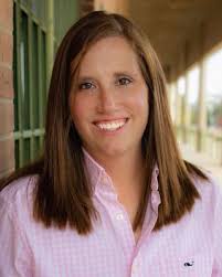 Tara Bates's Instagram, Twitter & Facebook