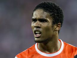 Chelsea's Douglas Costa transfer chase back