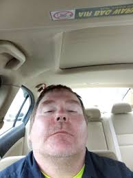 Where is the flasher relay located in a 2000 Town Car?