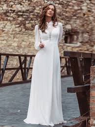 Edel, filigran und einfach romantisch was das brautkleid mit spitze so besonders ansehnlich macht und zu wem der look passt, erfahrt. Einfaches Chiffon Brautkleid Mit Kragen Im Chinesischen Stil Ever Pretty De