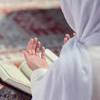 Gambar laki laki sholeh berdoa : 1