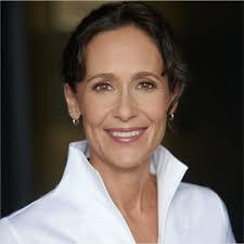 Dana Dasilva's Instagram, Twitter & Facebook