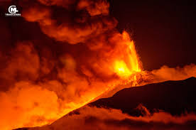 Etna excursions with naturalist guide, nature trials along mount etna park. Iqrqz G5dde8ym