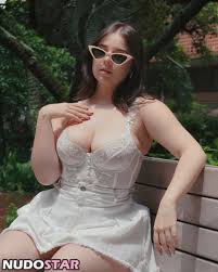 Marianahoyosr  Marianahoyos_r Nude Leaks Photo 4 - NudoStar