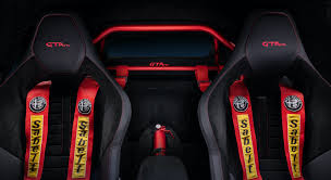 You can download alfa romeo giulia. Weniger Gewicht Mehr Fahrdynamik Das Sind Alfa Romeo Giulia Gta Und Gtam Trackdaysport