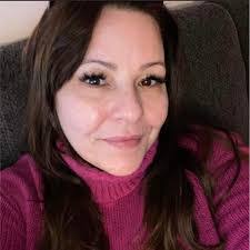 Genevieve Boyle's Instagram, Twitter & Facebook