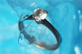 One should clean diamond jewellery at least once a month for that everlasting shine. How To Clean A Platinum Diamond Ring Jewelry Guide