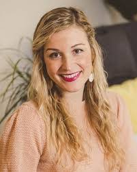 Elizabeth Baumeister's Instagram, Twitter & Facebook