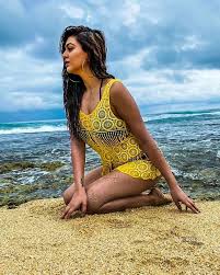Shafaq Naaz slays in a bikini as she holidays in Sri Lanka