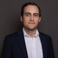 Scott Menard's Instagram, Twitter & Facebook