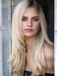 Natural beauty in natural light… dear friend and travel mate @helen_aurica  in Cape Town… see you