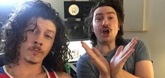 Peking Duk fan uses false Wikipedia post to sneak backstage