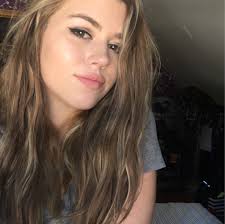 Marissa Metcalf's Instagram, Twitter & Facebook