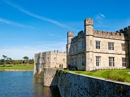 The loveliest castle in the world leeds castle, me17 1rg maidstone, kent, vereinigtes königreich. Leeds Castle The Complete Guide