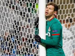 Об этом клуб сообщил на своей странице в twitter. Fyodor Smolov O Zhelanii Poigrat V Evrope Lokomotive I Krasnodare Chempionat