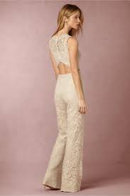 Combinaison femme chic est la pièce indispensable du dressing et soirée des fashionista. Mariage Exit La Robe De Mariee Oui Au Pantalon Madame Figaro