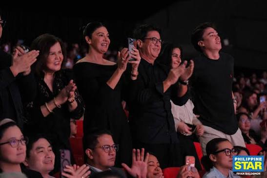 PROUD MOM AND DAD 😍✨ Aga Muhlach and Charlene Gonzales showed their  support for their daughter, Atasha Muhlach, during the opening of "Bongga  Ka 'Day: The Annie Batungbakal Musical" at Newport Performing