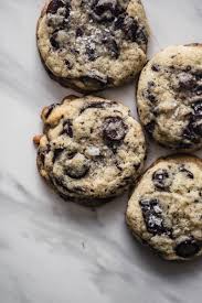 sourdough chocolate chip cookies gathered at my table seasonal baking recipes with a creative twist rezept rezept kekse teig schokoladenkekse