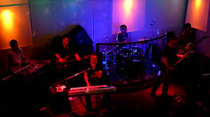 The couple has a daughter named janella maxine desiderio salvador (janella salvador), she was born on 30th march 1998. Soundcheck Sf Visits Strumms Feat Juan Miguel Salvador 80 S Medley Youtube