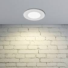 Il nostro assortimento di luci per bagno include lampade moderne e tradizionali, perfette per la parete, per il soffitto, sopra un mobile e attorno agli specchi, per darti tutta la luce di cui hai bisogno senza fastidiosi riflessi. Illuminazione Bagno Ampia Scelta Ed Ottima Qualita Su Lampade It