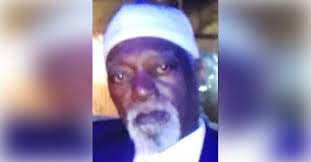 Kim Beacham's Instagram, Twitter & Facebook