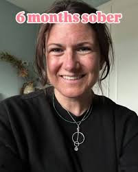 6 months ago I had my last glass of wine and not one sip of alcohol has  touched my lips since. 💛