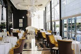 It opened in 1998 and was ramsay's first solo restaurant. Gordon Ramsay Au Trianon Versailles Menu Preise Restaurant Bewertungen Tripadvisor