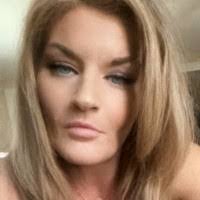 Roxanne Mckenzie's Instagram, Twitter & Facebook