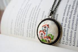 Pin De Carla Alcace En Exe Necklaces Bordado Punto De Cruz Graficos Punto De Cruz