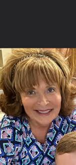 At the sweet age of 48, many of you will think I'm too young to know the  real hippie era, and I would agree with you but, forgive me, I am hippie