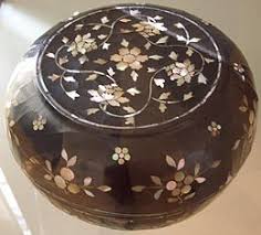 The fresh lacquer of paint on the wall dried quick. Lacquer Wikipedia
